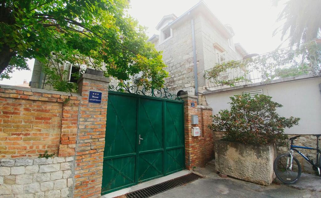 Apartment Sunce Kaštela Exterior foto